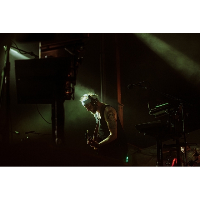 ボン・イヴェール、アーカイヴ・シリーズ「VOLUMES」がスタート 第1弾はライヴ音源集