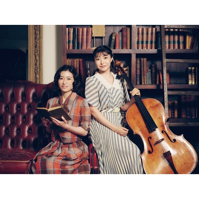 新倉 瞳、デビュー20周年を記念して南沢奈央を迎えた公演を開催