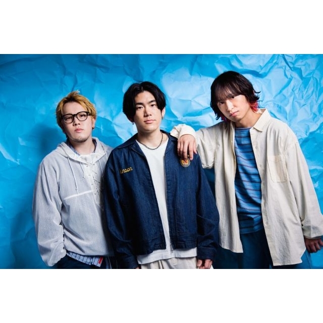 柳屋本店「柳屋あんず油」のWEB CMで流れる曲と出演している女性は?