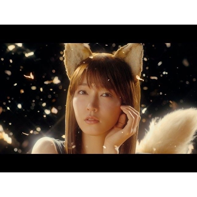 吉岡里帆出演、「日清のどん兵衛」のCM「帰ってきたどんぎつね」篇で流れる曲は?