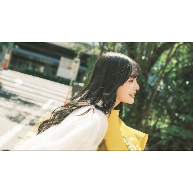 tonun「花束」リリック・ビデオに出演している女性は?