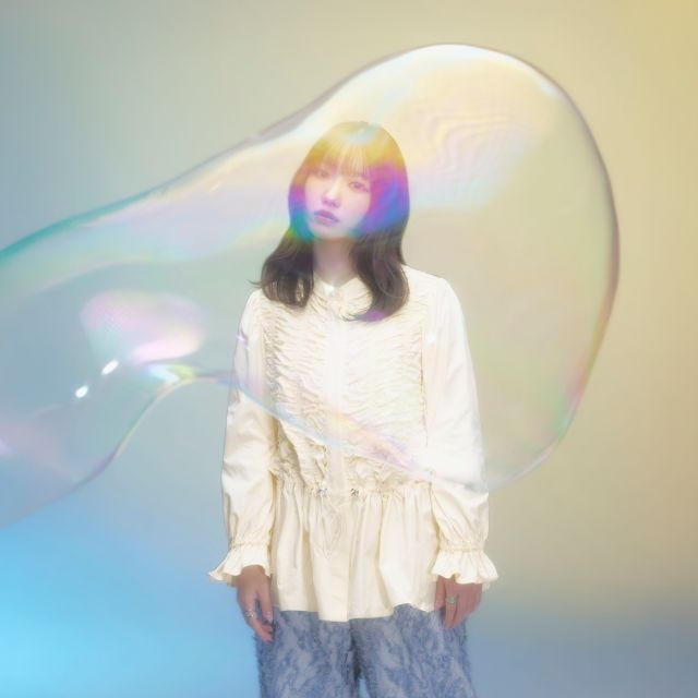 ユイカ、新曲「青春は見えない」MV公開 監督は田辺秀伸が担当&ユイカのリア友も出演