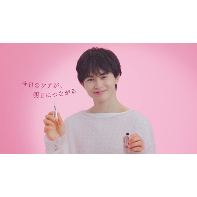 「スカルプDまつ毛美容液」のCMに出演している男性は?