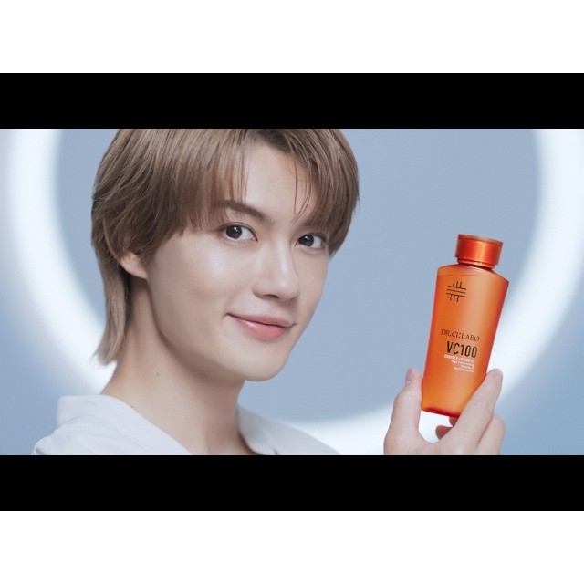 ドクターシーラボ「VC100」のCMに出演している男性は?