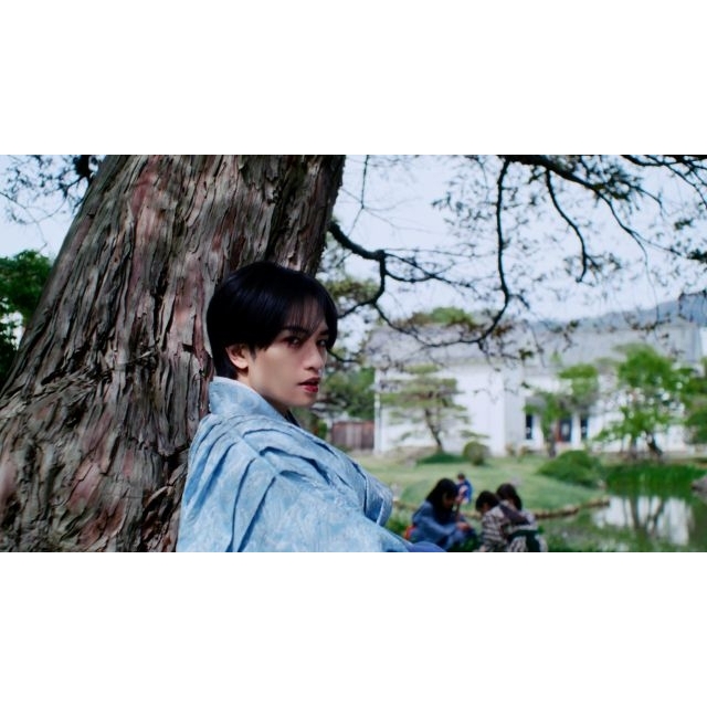 中島健人、最新曲「鬼事」MV公開 中島健人のきらめきがこぼれる爽やかな和装姿と艶やかな鬼への変身に注目