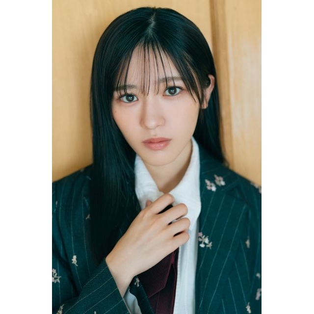 乃木坂46 6期生、個性に迫る撮り下ろしグラビア企画がスタート トップバッターは大越ひなのが登場