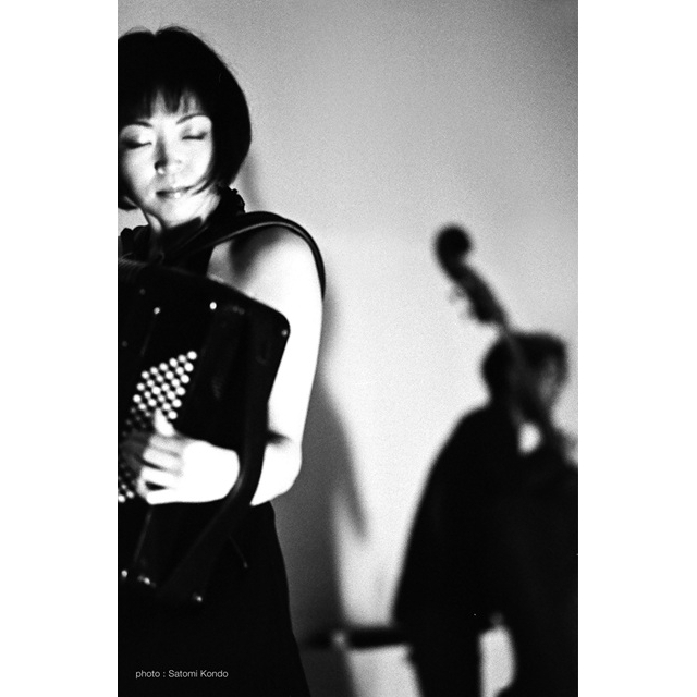 mama!milk、演奏スタイルの礎になった2006年金沢21世紀美術館でのライヴ音源をCDとLPでリリース