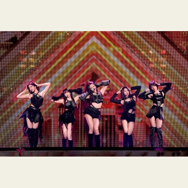 LE SSERAFIM、1stシングルがオリコンランキングで1位獲得 発売から約3ヵ月後に異例のチャート逆走