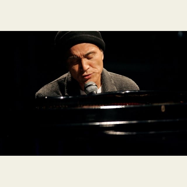 小田和正、自身がホスト役を務めた音楽番組『クリスマスの約束』2005~07年版のBlu-ray発売