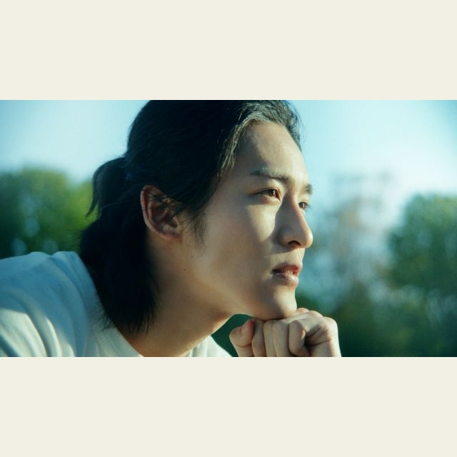スピッツ、新曲「キツネノボタン」が目黒蓮出演の「キリン 午後の紅茶」新CMに決定