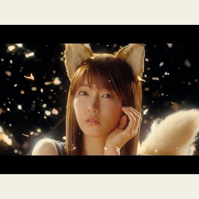 吉岡里帆出演、「日清のどん兵衛」のCM「帰ってきたどんぎつね」篇で流れる曲は?